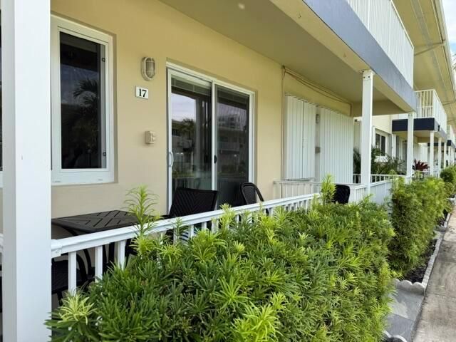 223 S FEDERAL Highway 17, Dania Beach, FL 33004