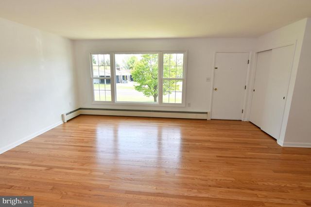 437 BEECHCROFT RD, Winchester, VA 22601