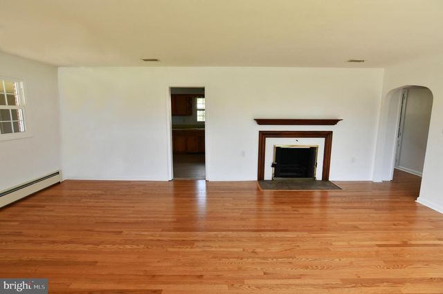 437 BEECHCROFT RD, Winchester, VA 22601