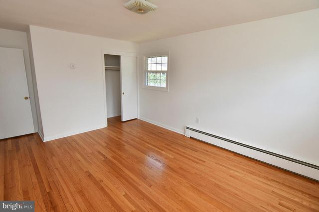 437 BEECHCROFT RD, Winchester, VA 22601