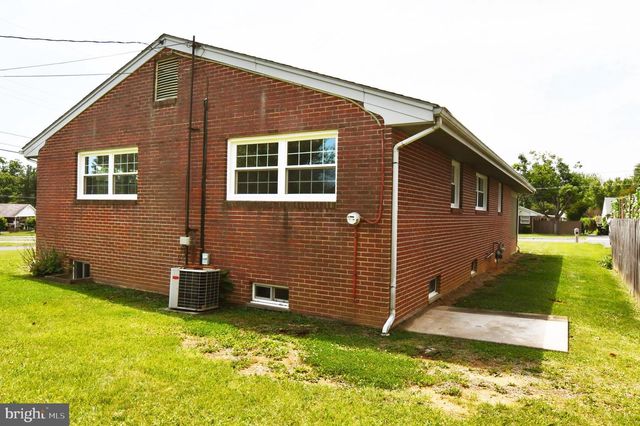 437 BEECHCROFT RD, Winchester, VA 22601