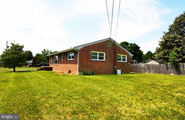 437 BEECHCROFT RD, Winchester, VA 22601