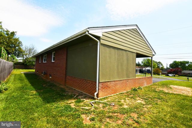 437 BEECHCROFT RD, Winchester, VA 22601