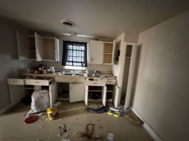 141 Pine Street, Lockport City, NY 14094