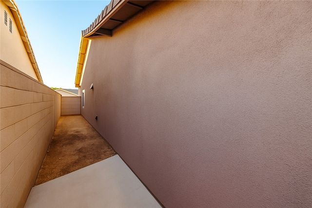 2063 Rex Allen Drive, Kingman, AZ 86409