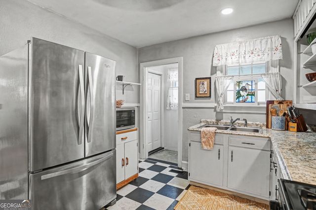 2224 E 38th Street, Savannah, GA 31404