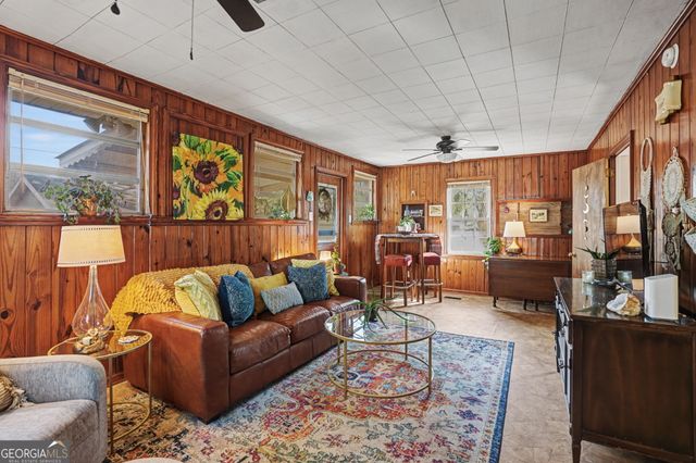 2224 E 38th Street, Savannah, GA 31404