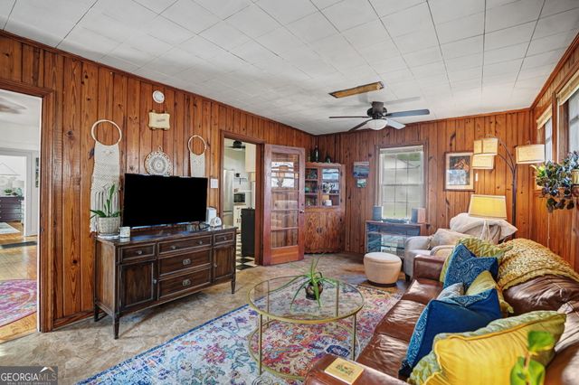 2224 E 38th Street, Savannah, GA 31404