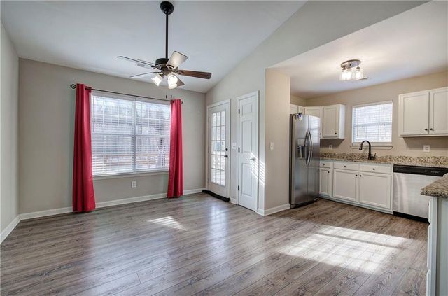 21 Oak Grove Ln NW, Adairsville, GA 30103