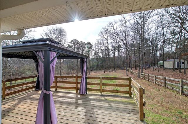 21 Oak Grove Ln NW, Adairsville, GA 30103