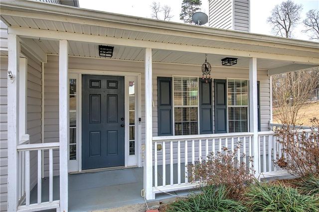 21 Oak Grove Ln NW, Adairsville, GA 30103