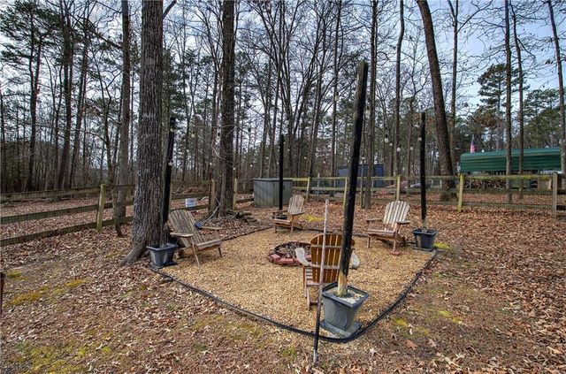 21 Oak Grove Ln NW, Adairsville, GA 30103