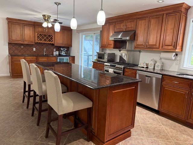120 Whittington Street, Manchester, NH 03104