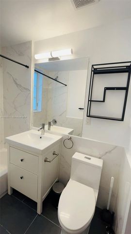 960 Bay Dr 910, Miami Beach, FL 33141