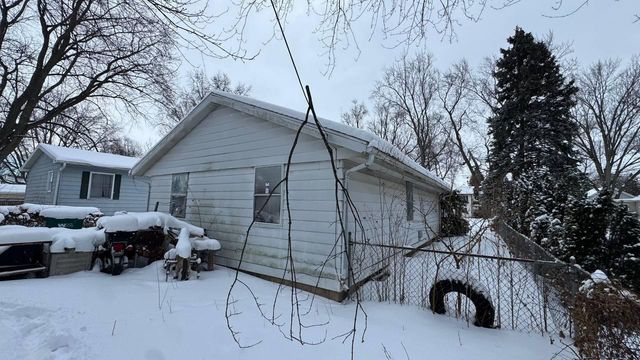 123 Laurel Street, La Porte, IN 46350