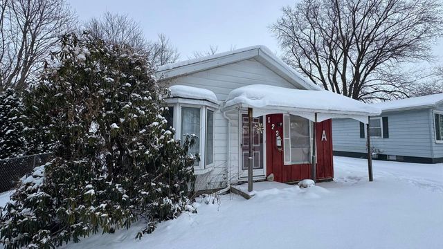 123 Laurel Street, La Porte, IN 46350