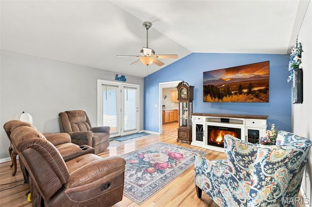 507 Cobblestone Court, Farmington, MO 63640