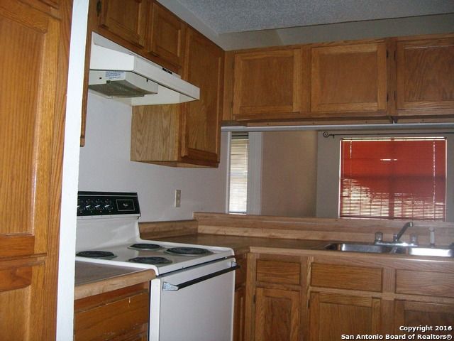 3222 Bear Springs, San Antonio, TX 78245