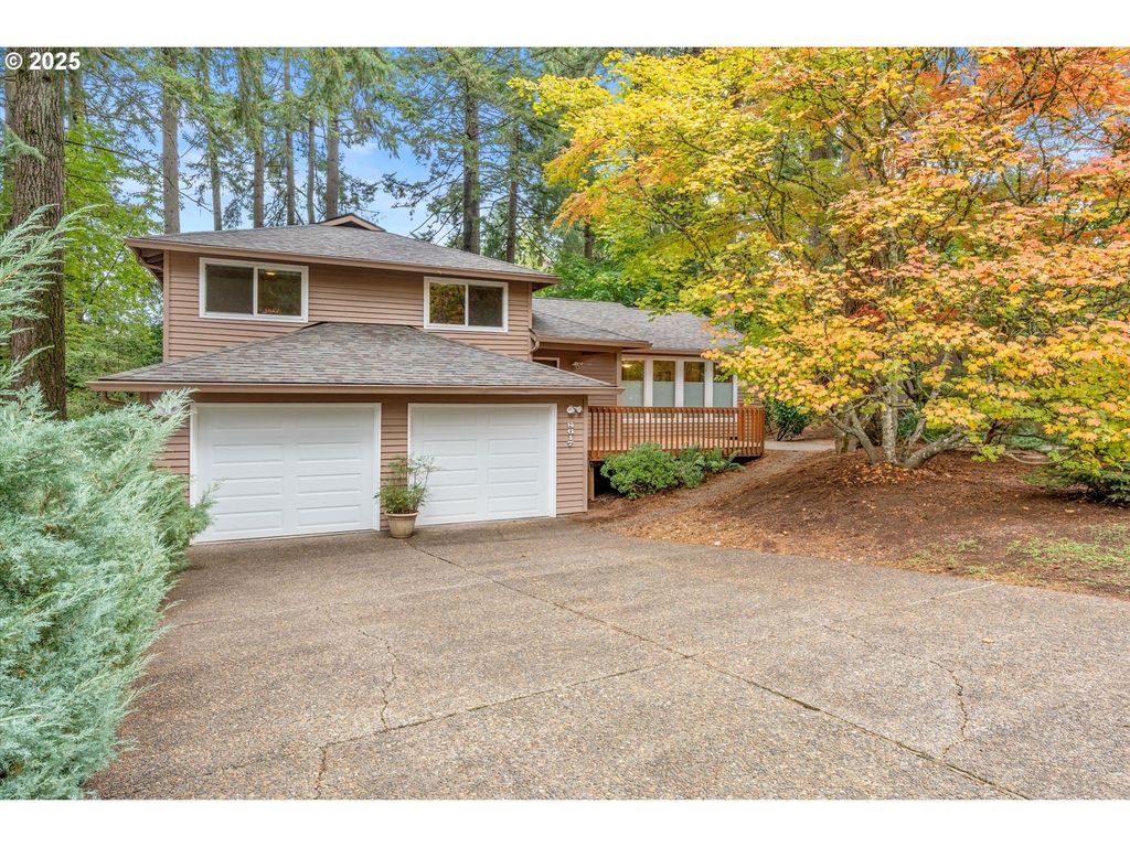 8617 Sw IROQUOIS Dr, Tualatin, OR 97062