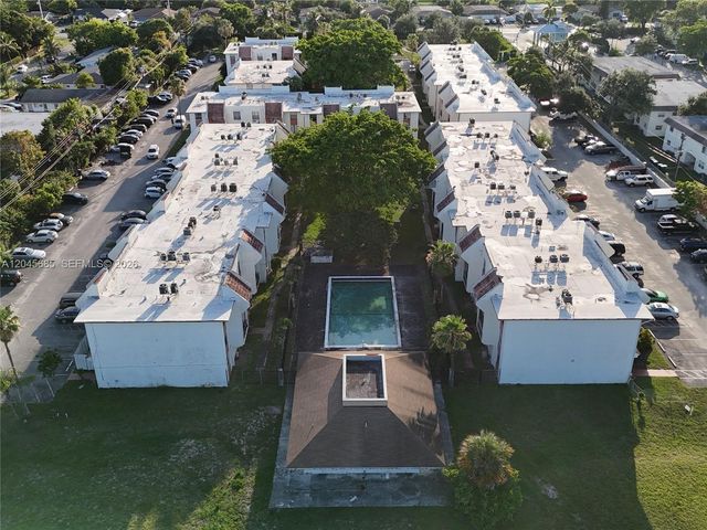 1796 NW 55th Ave 103, Lauderhill, FL 33313