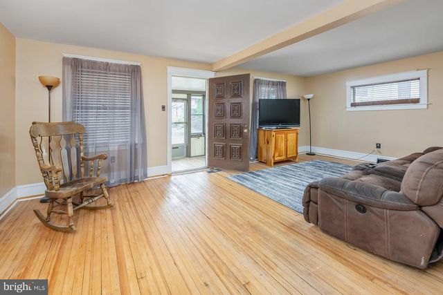 1431 LAFAYETTE AVE, West Deptford, NJ 08096