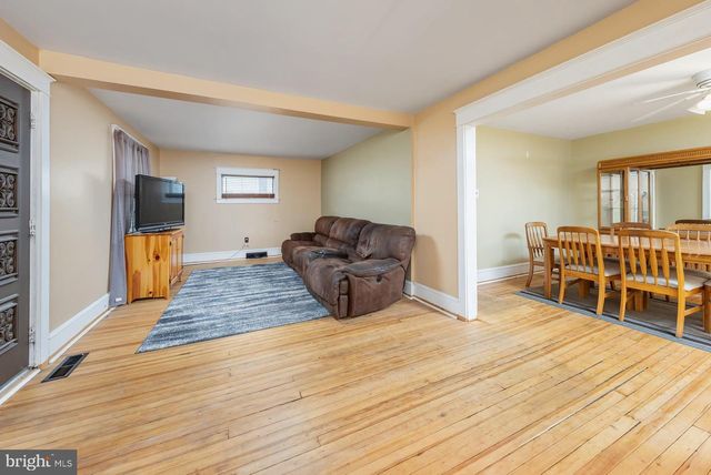 1431 LAFAYETTE AVE, West Deptford, NJ 08096