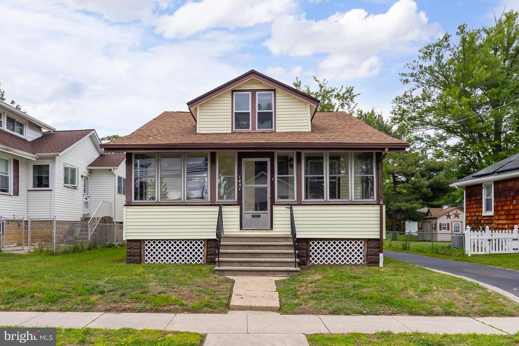 1431 LAFAYETTE AVE, West Deptford, NJ 08096
