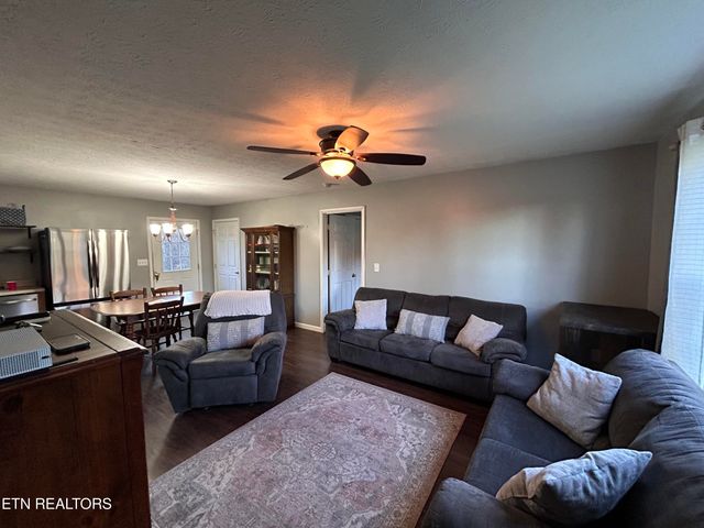 1013 Highway 61, Blaine, TN 37709