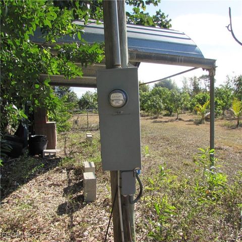 8390 Stringfellow RD, St James City, FL 33956