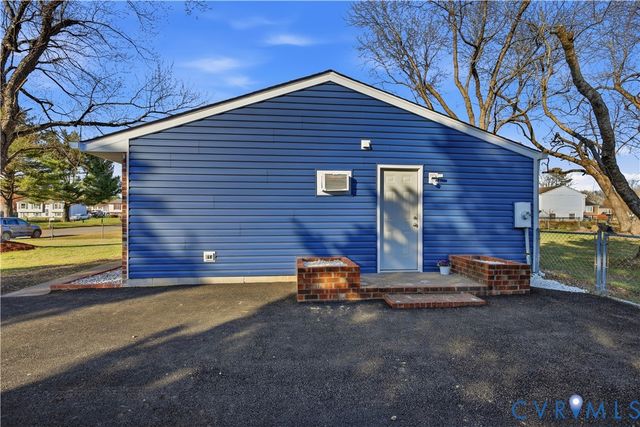 5117 Bending Branch Dr, Henrico, VA 23223