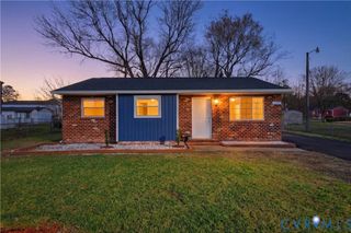 5117 Bending Branch Dr, Henrico, VA 23223