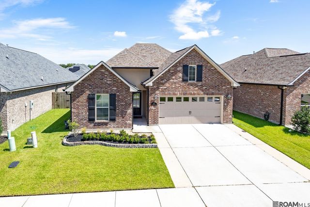 812 Beaumont Dr, Gonzales, LA 70737