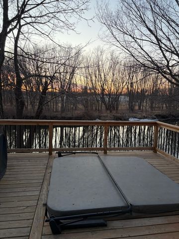 24412 S Dupage Drive, Channahon, IL 60410