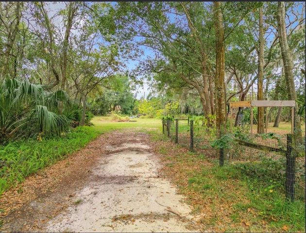 8684 A D MIMS ROAD, Orlando, FL 32818