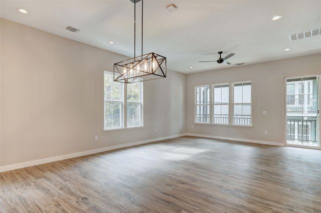 3809 Valley View RD 13, Austin, TX 78704