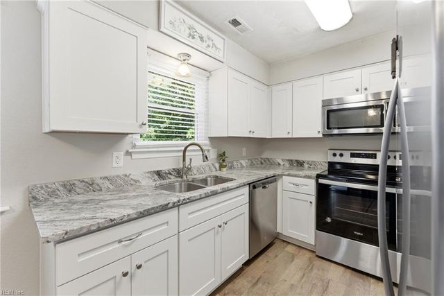 3308 Woodbaugh DR, Chesapeake, VA 23321