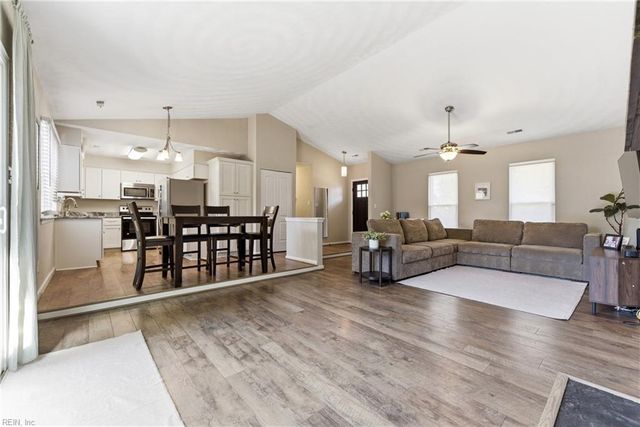 3308 Woodbaugh DR, Chesapeake, VA 23321