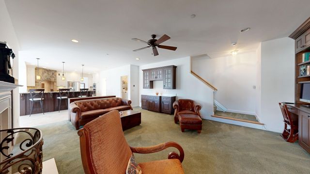 138 Amberville Rd, North Andover, MA 01845