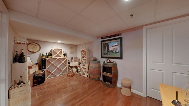 138 Amberville Rd, North Andover, MA 01845