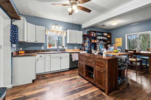 811 N Washington Avenue, Ludington, MI 49431