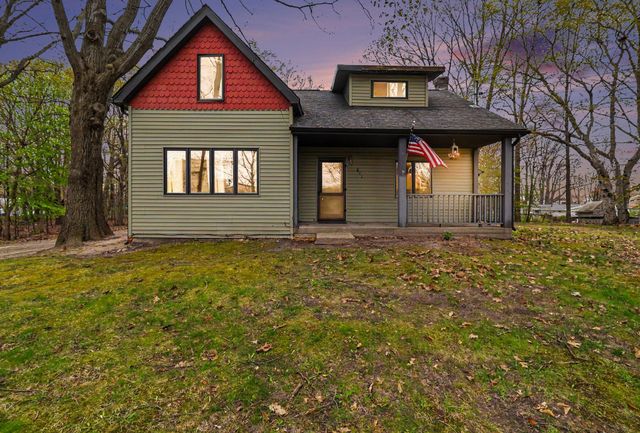 811 N Washington Avenue, Ludington, MI 49431