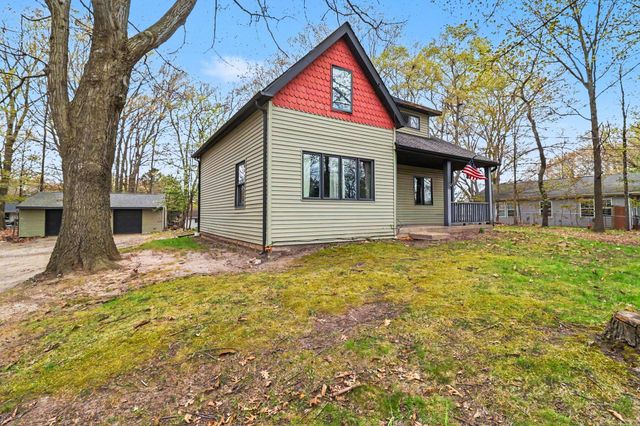 811 N Washington Avenue, Ludington, MI 49431