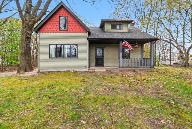 811 N Washington Avenue, Ludington, MI 49431