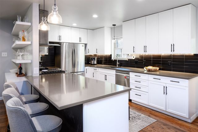 1439 Mapleton Drive, Dallas, TX 75228