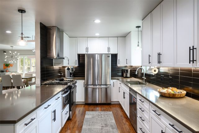 1439 Mapleton Drive, Dallas, TX 75228