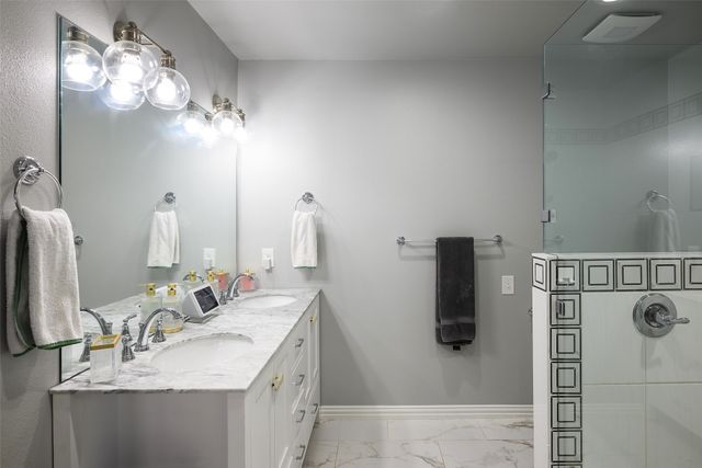 1439 Mapleton Drive, Dallas, TX 75228