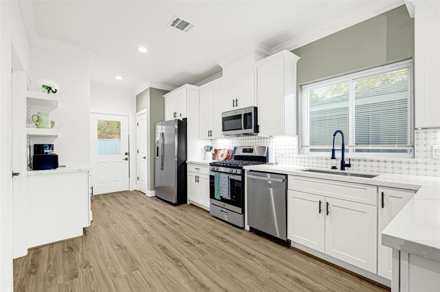 3510 Rebecca Street, Houston, TX 77021