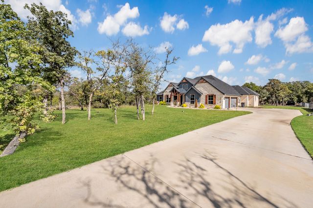 2045 Glenhollow Drive, Weatherford, TX 76088