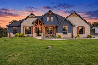 2045 Glenhollow Drive, Weatherford, TX 76088