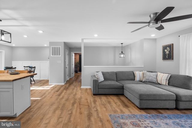 362 DAWN LN, Harpers Ferry, WV 25425